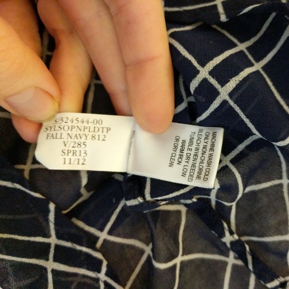 ♥️BR sheer navy+white blouse (XL)♥️ - Picture 7 of 8